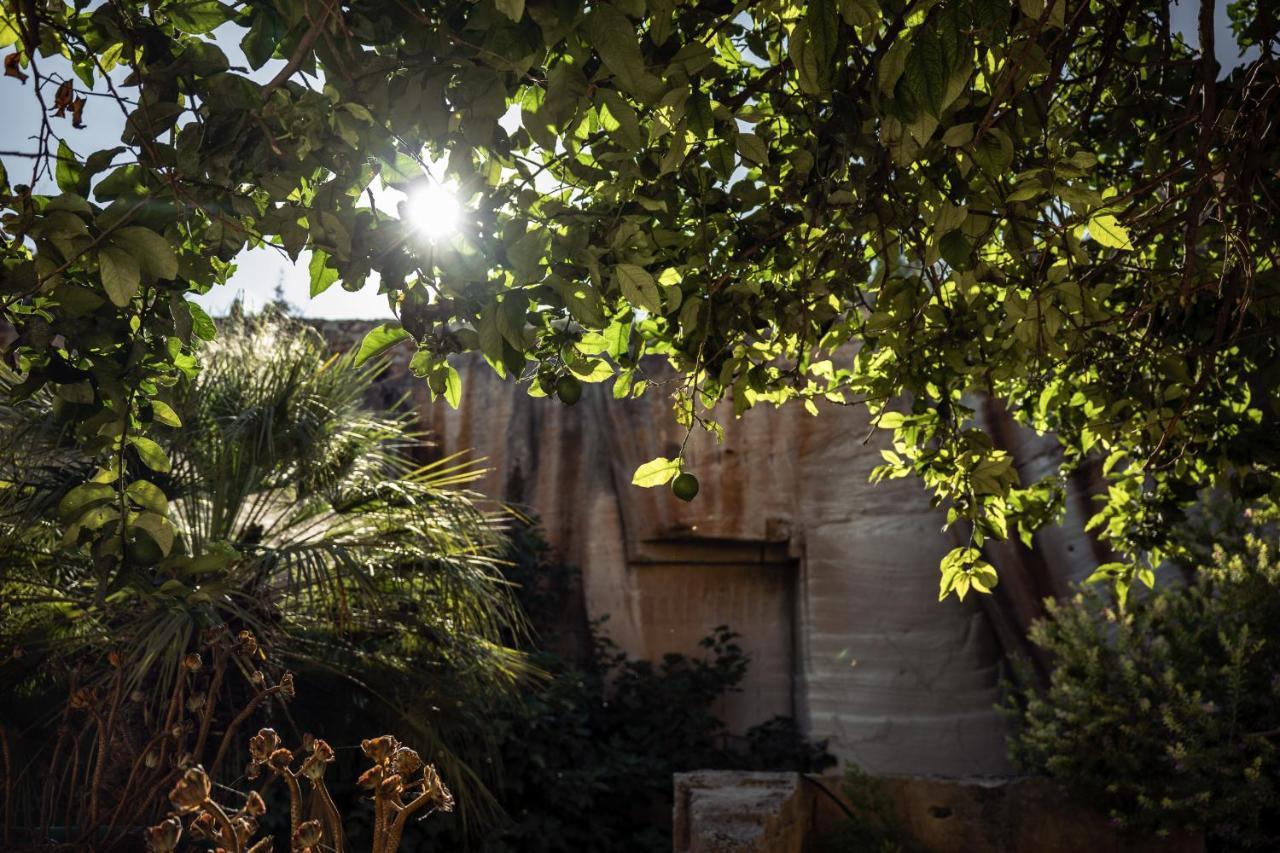 Giardino Dell'Impossibile Di Antonino Campo Apartment ฟาวีญานา ภายนอก รูปภาพ